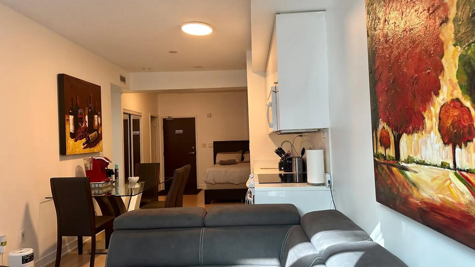 1Bdrm Plus Den With 2 Real Beds Plus Sofabed & Terrace & Parking Toronto 0*,  Canada
